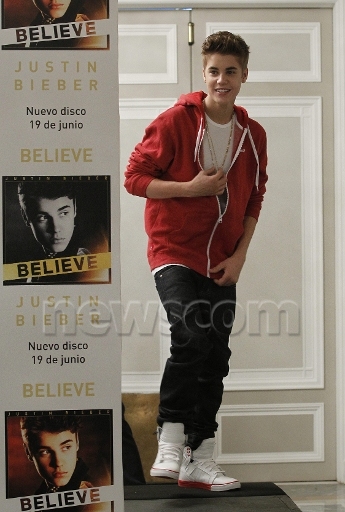 [intra in camera unde selena lua interviul] ohh - xX Episodul 11 Xx