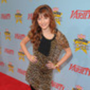 bella-thorne-165462l-thumbnail_gallery - BELLE 2012