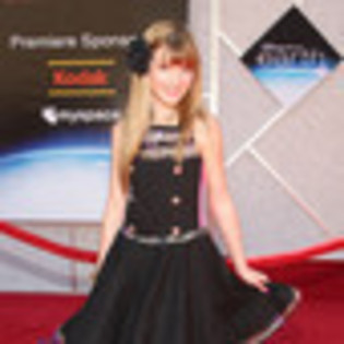 bella-thorne-190741l-thumbnail_gallery - BELLE 2012