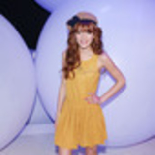 bella-thorne-276283l-thumbnail_gallery - BELLE 2012