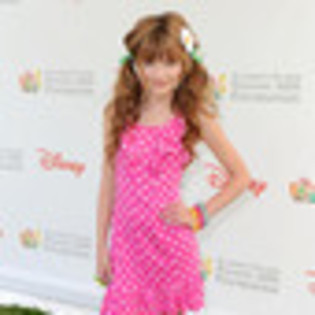 bella-thorne-674316l-thumbnail_gallery