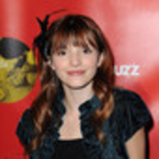 bella-thorne-693302l-thumbnail_gallery