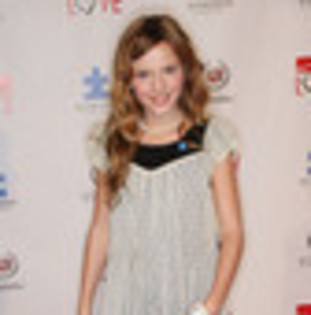 bella-thorne-761515l-thumbnail_gallery - BELLE 2012