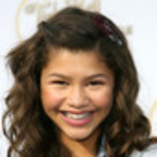 zendaya-coleman-141770l-thumbnail_gallery - zendaya colemen