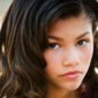 zendaya-coleman-409179l-thumbnail_gallery - zendaya colemen