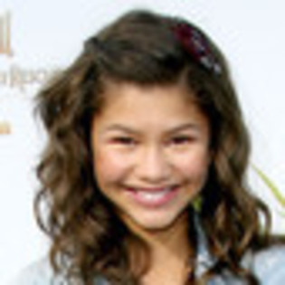 zendaya-coleman-459232l-thumbnail_gallery - zendaya colemen