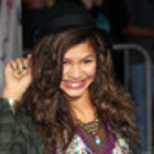 zendaya-coleman-928153l-thumbnail_gallery