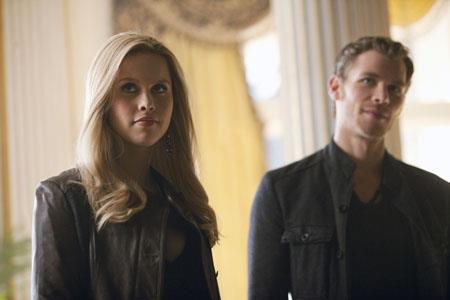 deodata aparu Rebekah de nicaieri si zise :Caroline lai vazut pe damon - The vampire diaries banda