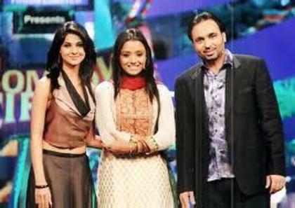 165947_106657792810045_9707541_n - jennifer winget 6