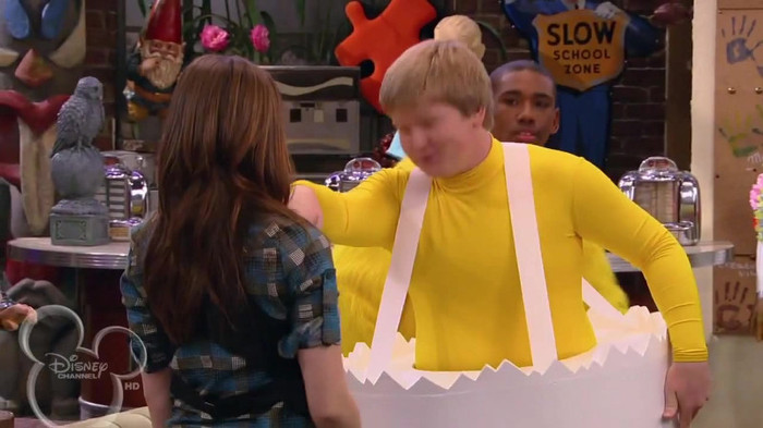 sonny with a chance season 1 episode 1 HD 07000