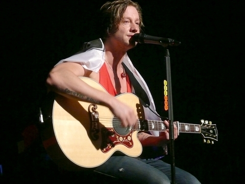 tumblr_m0oskdBD1J1qjbl3ko1_1280_large