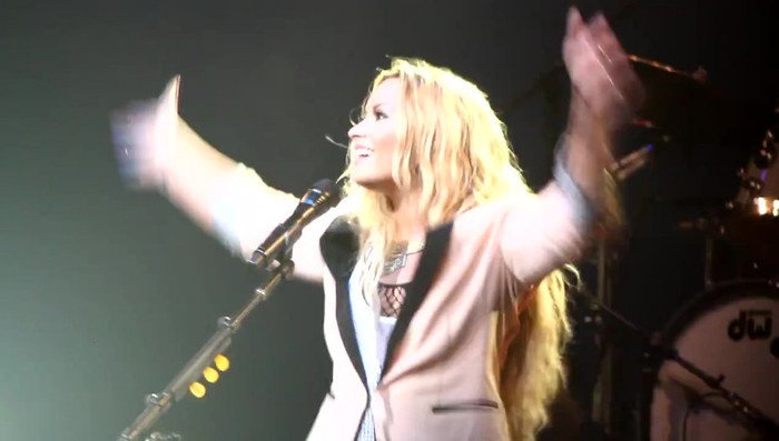 Demi Lovato @ San Diego County Fair- Here We Go Again 00048