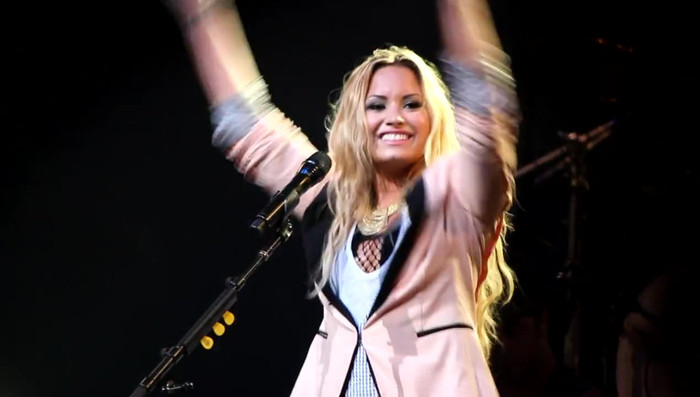 Demi Lovato @ San Diego County Fair- Here We Go Again 00725 - Demilush - San Diego County Fair Here We Go Again Part oo2