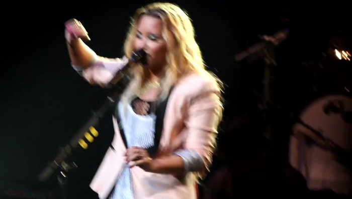 Demi Lovato @ San Diego County Fair- Here We Go Again 01700 - Demilush - San Diego County Fair Here We Go Again Part oo4