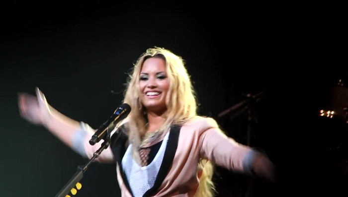 Demi Lovato @ San Diego County Fair- Here We Go Again 00826 - Demilush - San Diego County Fair Here We Go Again Part oo2