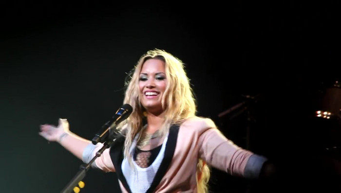 Demi Lovato @ San Diego County Fair- Here We Go Again 00852