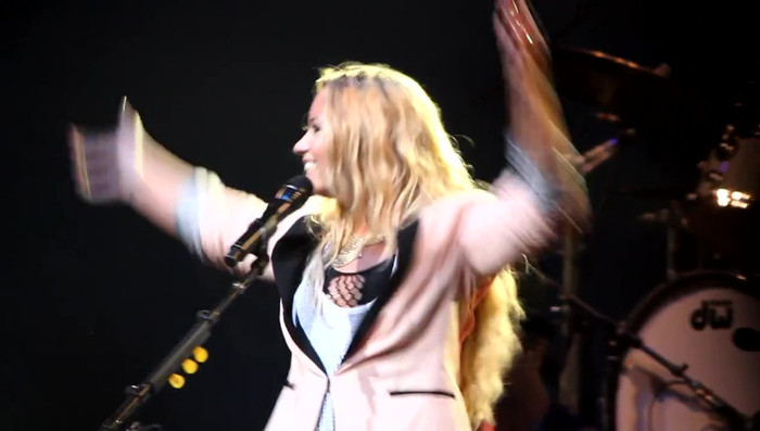 Demi Lovato @ San Diego County Fair- Here We Go Again 00427 - Demilush - San Diego County Fair Here We Go Again Part oo1