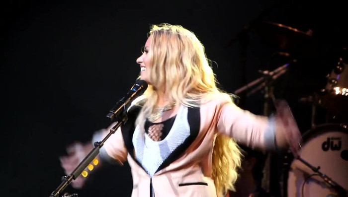 Demi Lovato @ San Diego County Fair- Here We Go Again 00452 - Demilush - San Diego County Fair Here We Go Again Part oo1