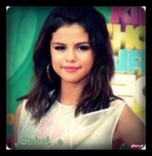 75150875_TXYGGCW - selena gomez 2012