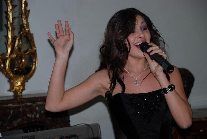 *Intra* Cf,Pisotel?:] - x - Piscotsel Room - x