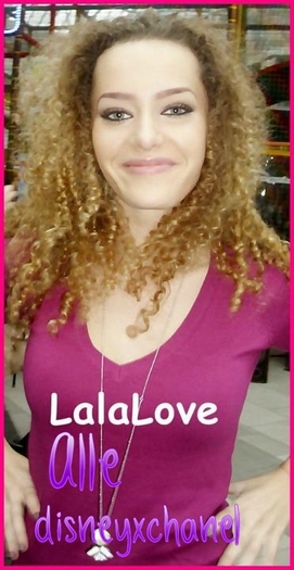 *Batand la usa:))*Piscoato :> Pot sa intru ?:o3 - x - Piscotsel Room - x