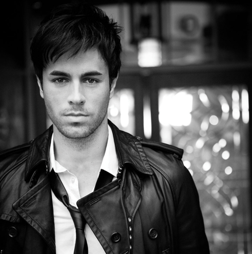 andreea; Enrique Iglesias
