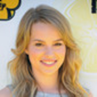 bridgit-mendler-346026l-thumbnail_gallery