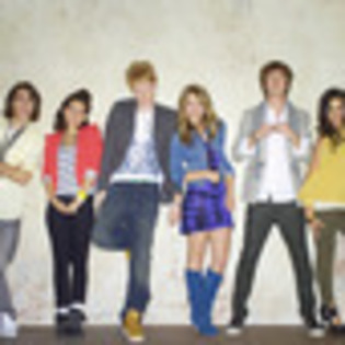 lemonade-mouth-243590l-thumbnail_gallery