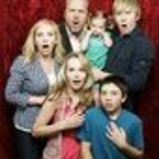 good-luck-charlie-938850l-thumbnail_gallery