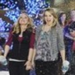 good-luck-charlie-its-christmas-200089l-thumbnail_gallery