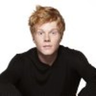 MV5BMTM1NDIzMzEwNl5BMl5BanBnXkFtZTcwOTM0Njc2NQ@@._V1._CR0,0,3600,3600_SS100_ - Adam Hicks