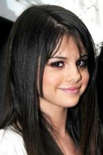 016 - Selena Gomez