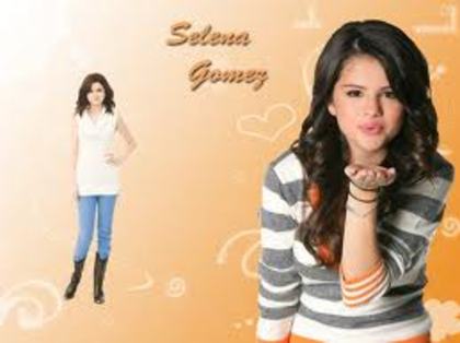 030 - Selena Gomez