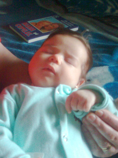 Păpuşa; La cateva luni
