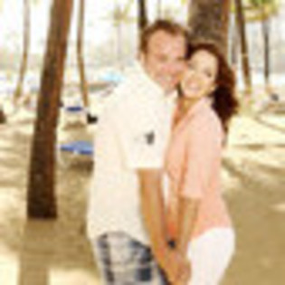 wizards-of-waverly-place-the-movie-101548l-thumbnail_gallery - Magicieni din waverly place