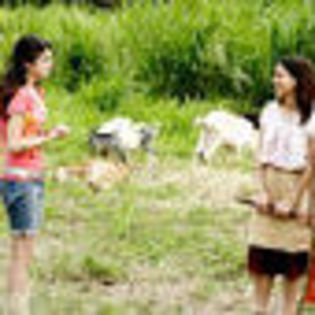 wizards-of-waverly-place-the-movie-520984l-thumbnail_gallery - Magicieni din waverly place