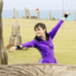 wizards-of-waverly-place-the-movie-577740l-thumbnail_gallery - Magicieni din waverly place