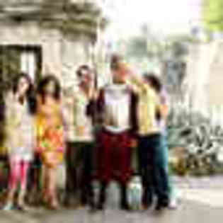 wizards-of-waverly-place-the-movie-658074l-thumbnail_gallery