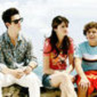 wizards-of-waverly-place-the-movie-691047l-thumbnail_gallery