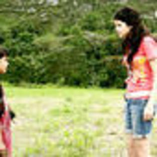wizards-of-waverly-place-the-movie-858810l-thumbnail_gallery