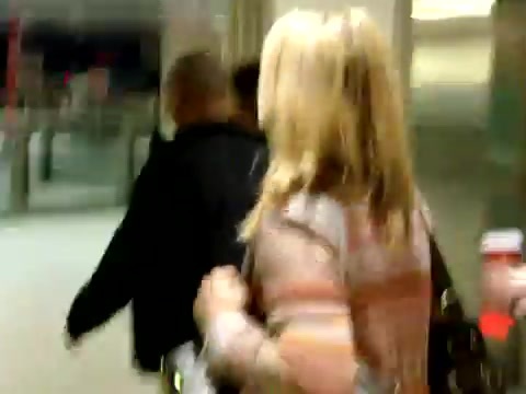 Demi Lovato arriving in Detroit - Tuesday_ November 15th_ 2011 1085