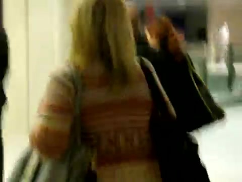 Demi Lovato arriving in Detroit - Tuesday_ November 15th_ 2011 1620