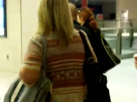 Demi Lovato arriving in Detroit - Tuesday_ November 15th_ 2011 1684