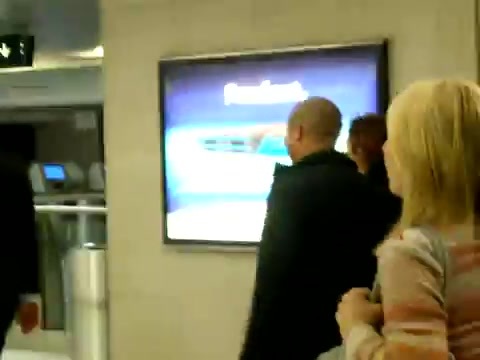 Demi Lovato arriving in Detroit - Tuesday_ November 15th_ 2011 2133