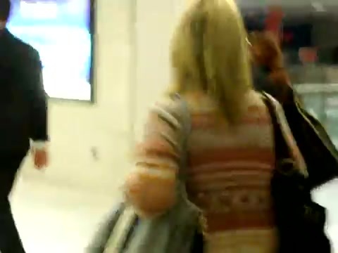 Demi Lovato arriving in Detroit - Tuesday_ November 15th_ 2011 1751