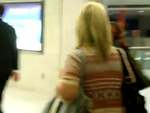 Demi Lovato arriving in Detroit - Tuesday_ November 15th_ 2011 1759