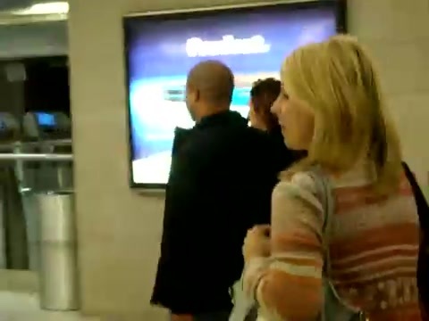 Demi Lovato arriving in Detroit - Tuesday_ November 15th_ 2011 2201 - Demilush - Arriving in Detroit Tuesday November 15th 2011 Part oo5