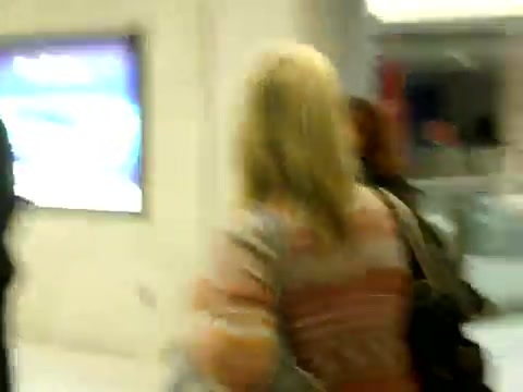 Demi Lovato arriving in Detroit - Tuesday_ November 15th_ 2011 1813
