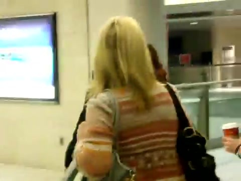 Demi Lovato arriving in Detroit - Tuesday_ November 15th_ 2011 1854