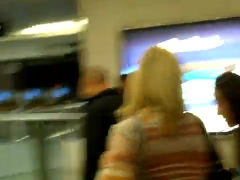 Demi Lovato arriving in Detroit - Tuesday_ November 15th_ 2011 2361 - Demilush - Arriving in Detroit Tuesday November 15th 2011 Part oo5